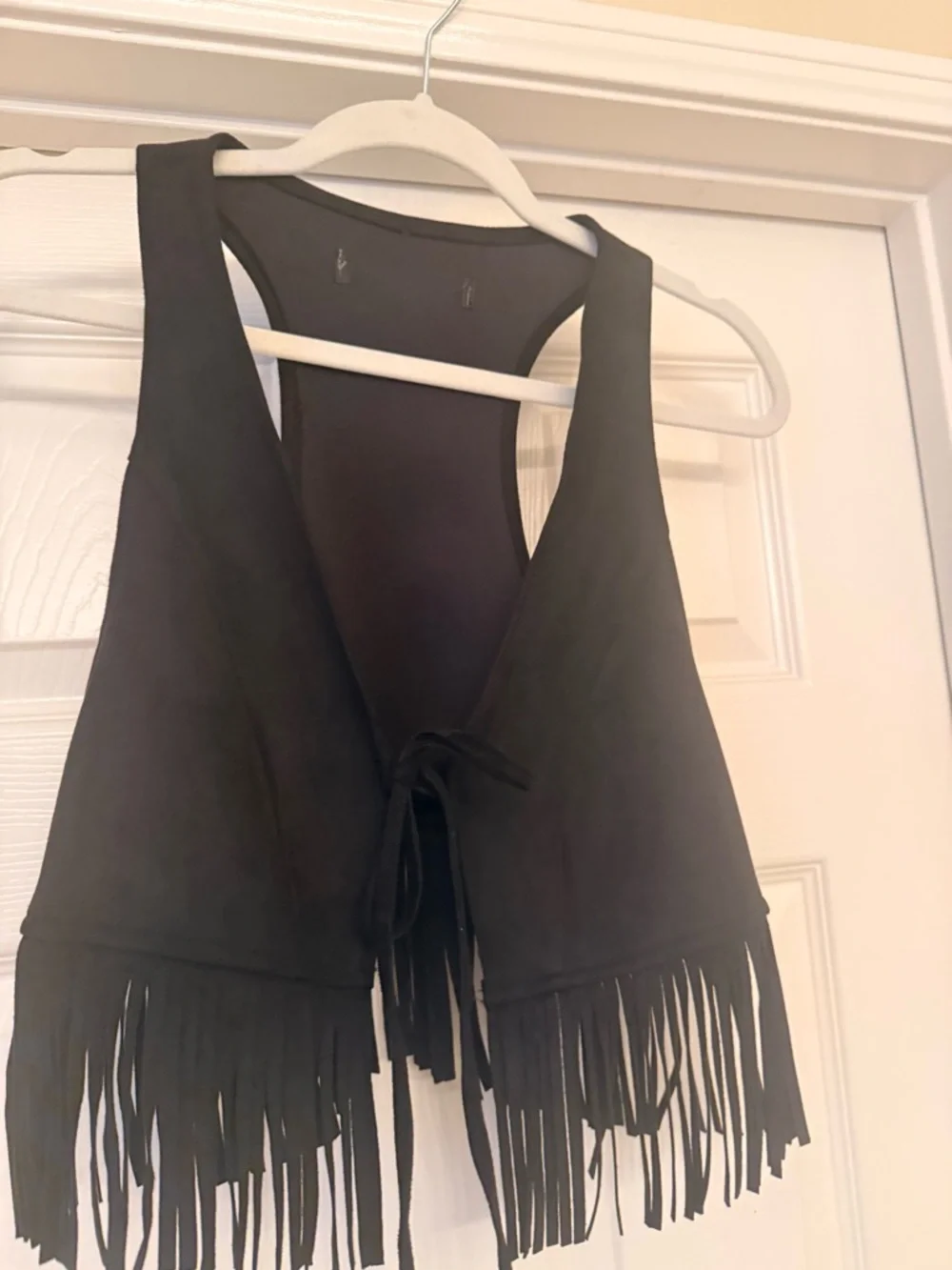 Forever 21 Boho Chic Black Fringe Vest - Picture 2 of 4